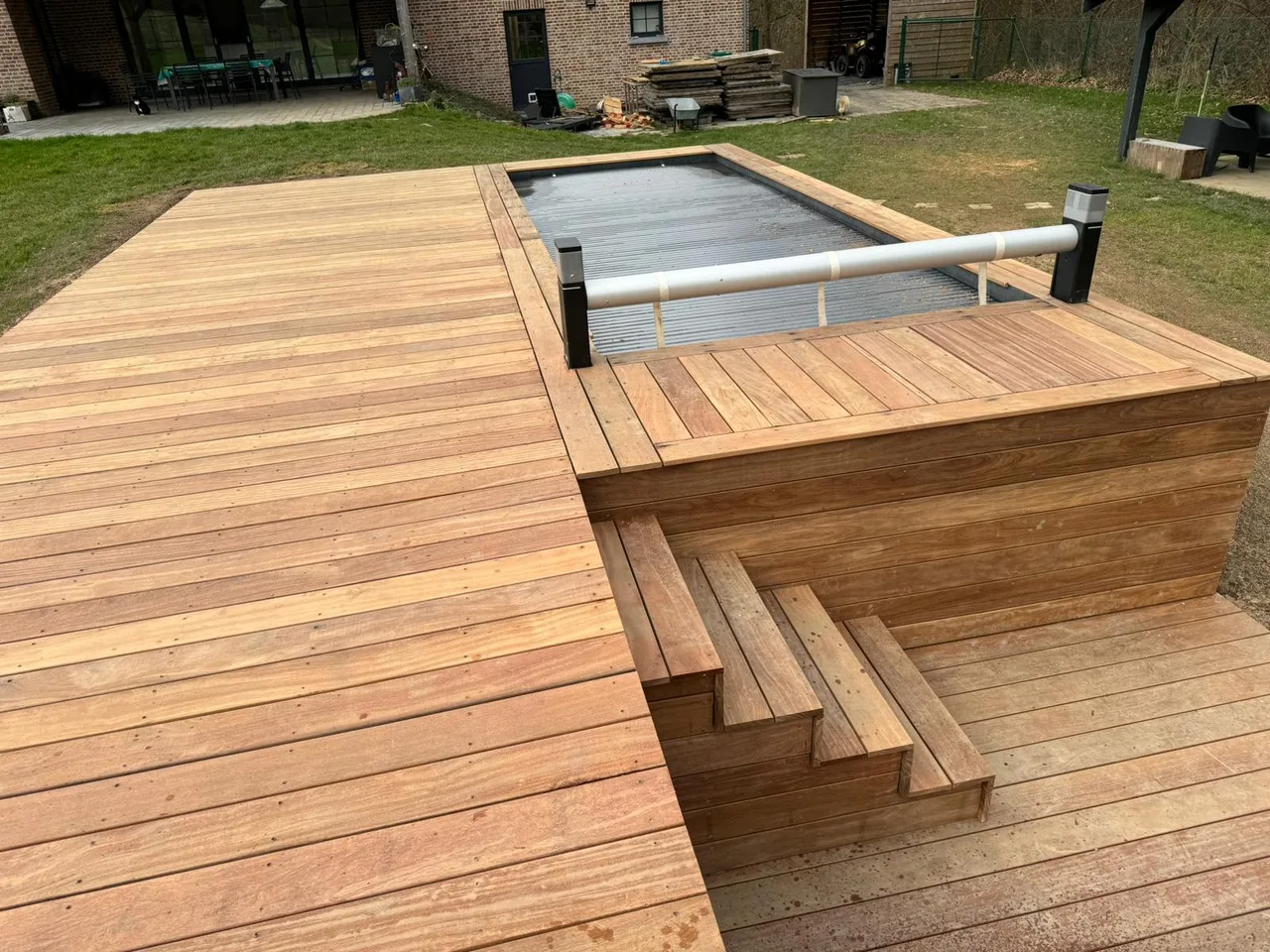 Terrasse en Cumaru bois exotique rouge